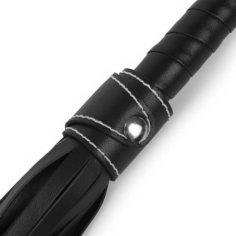 Klassischer Schwarzer Bdsm Peitsche - Image 3